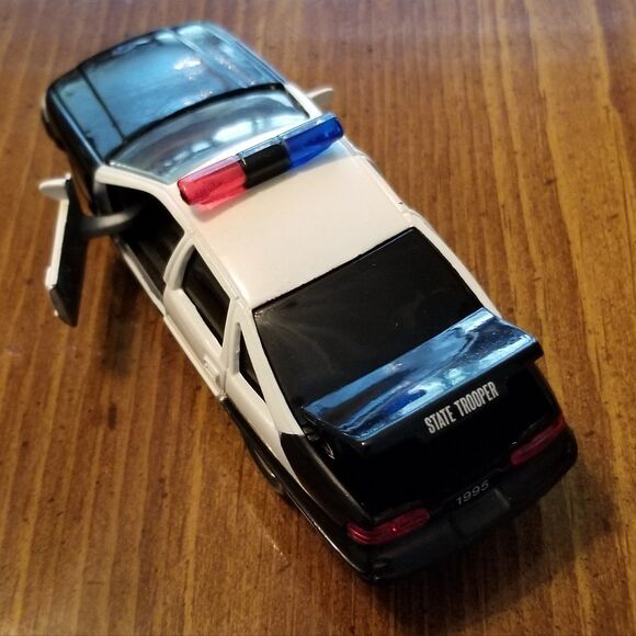 Oklahoma Highway Patrol Road Champs die cast police car 1:43 scale - Picture 4 of 11